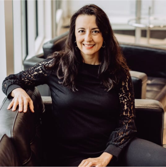 Dr. Maria Ruiz