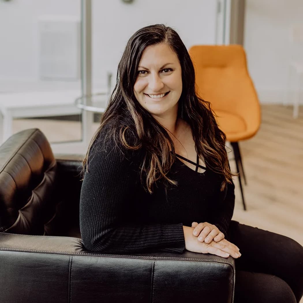 Traci, Provencher Office